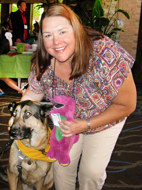 Jerry Fan meets Barney and Wyatt at BlogPaws